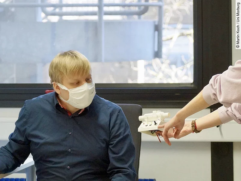 Dr. Bastian Leutenecker-Twelsiek und Caroline Sommer