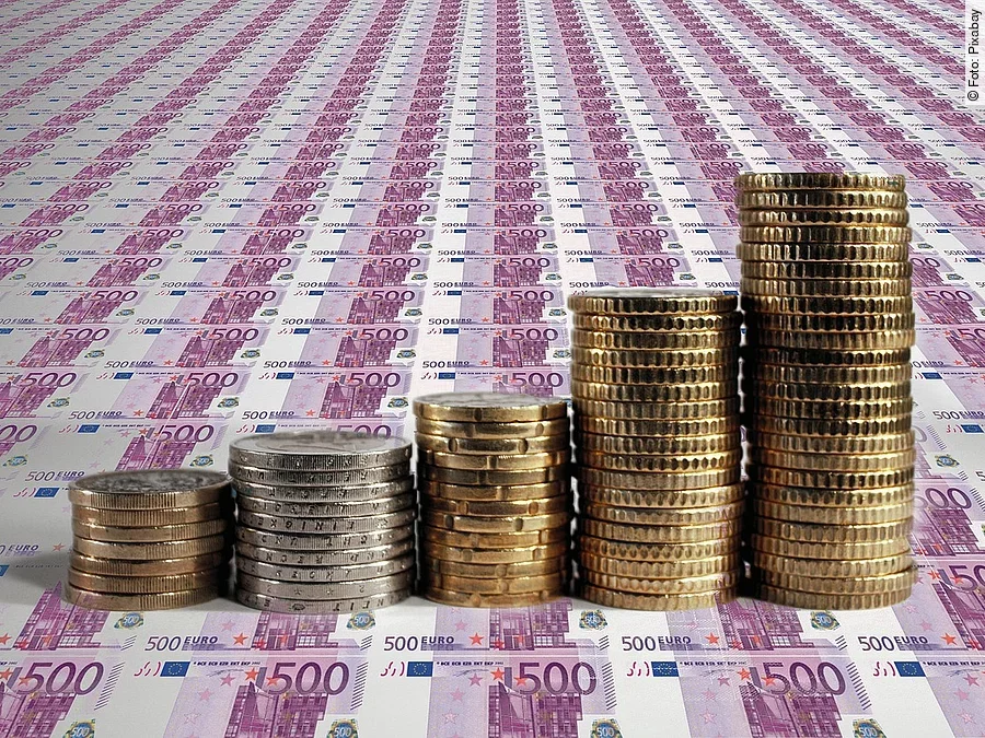 Euroscheine und -münzen