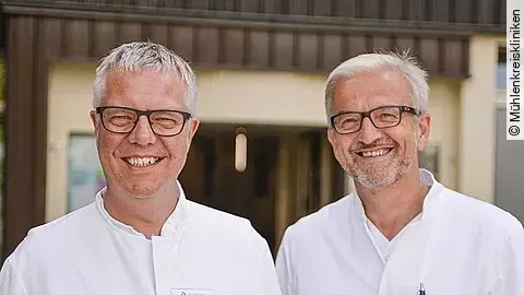 Dr. Thomas Wege (links) und Dr. Bernd Wejda sind vom Verwaltungsrat der Mühlenkreiskliniken zu Direktoren ernannt worden.