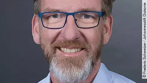 Dr. Matthias Albrecht Dr. Matthias Albrecht