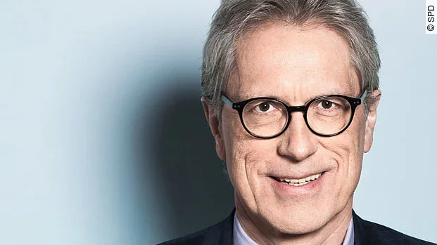 Dr. Matthias Kollatz Dr. Matthias Kollatz