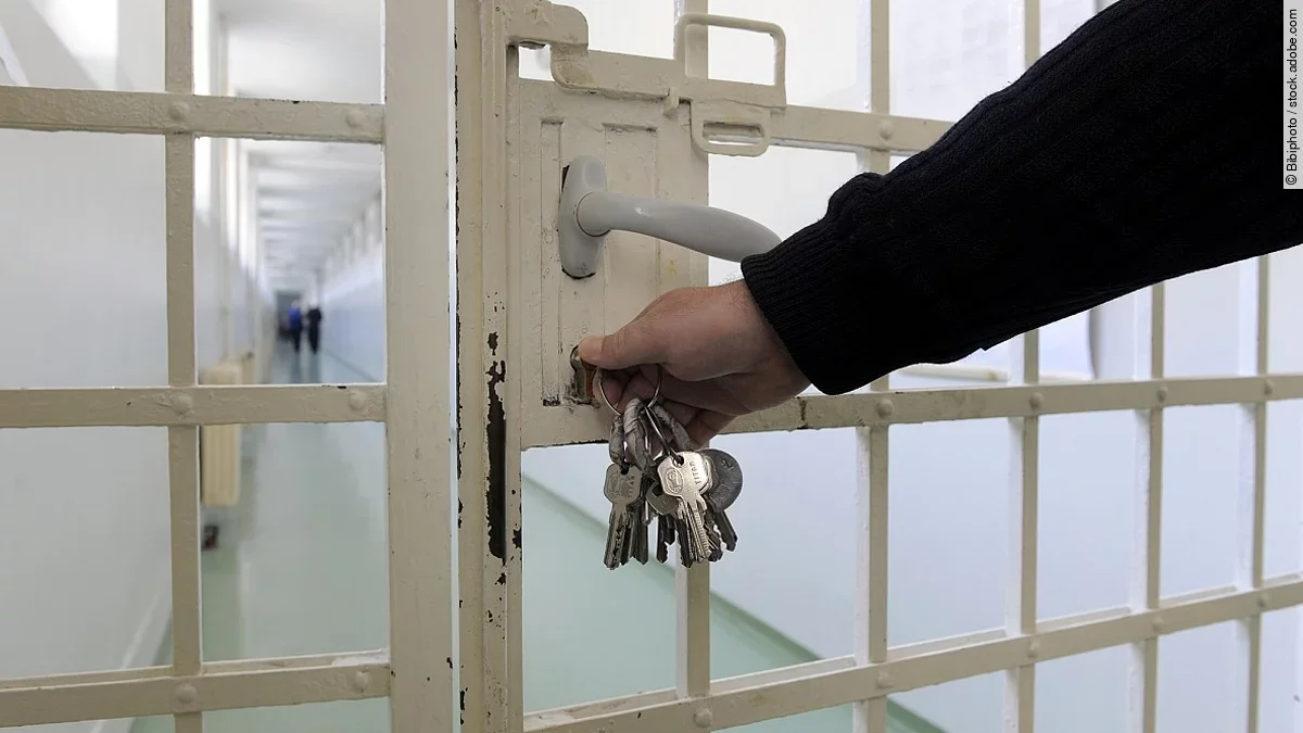 Haft Schloss einer Gefängnistür wird verschlossen