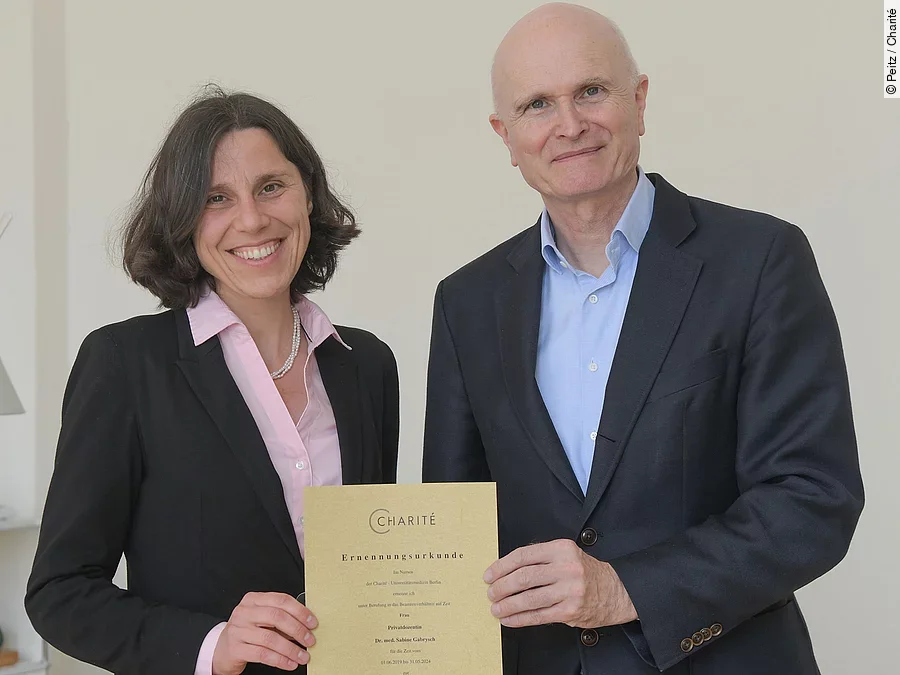 Urkundenübergabe Gabrysch Urkundenübergabe Gabrysch