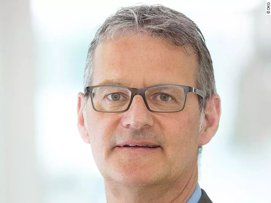 Dr. Gerald Gaß Dr. Gerald Gaß