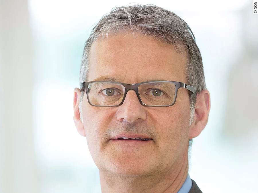 Dr. Gerald Gaß Dr. Gerald Gaß