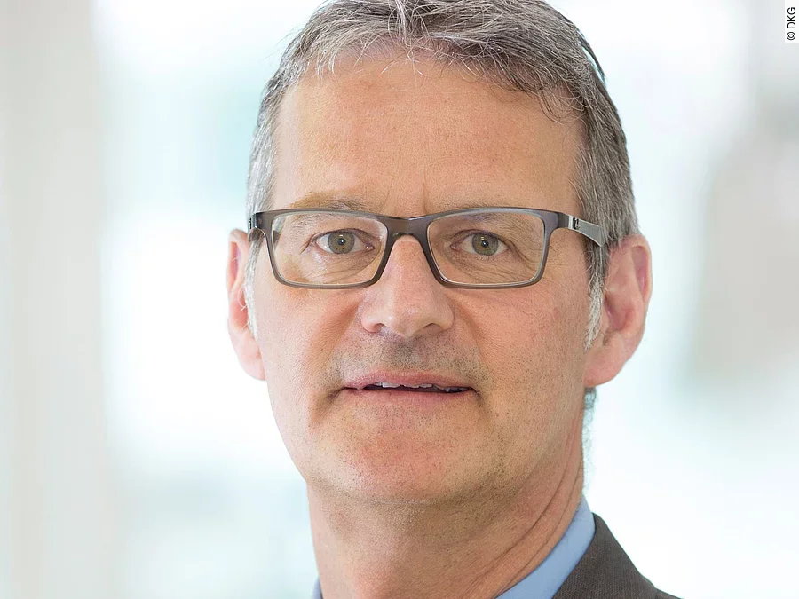 Dr. Gerald Gaß Dr. Gerald Gaß