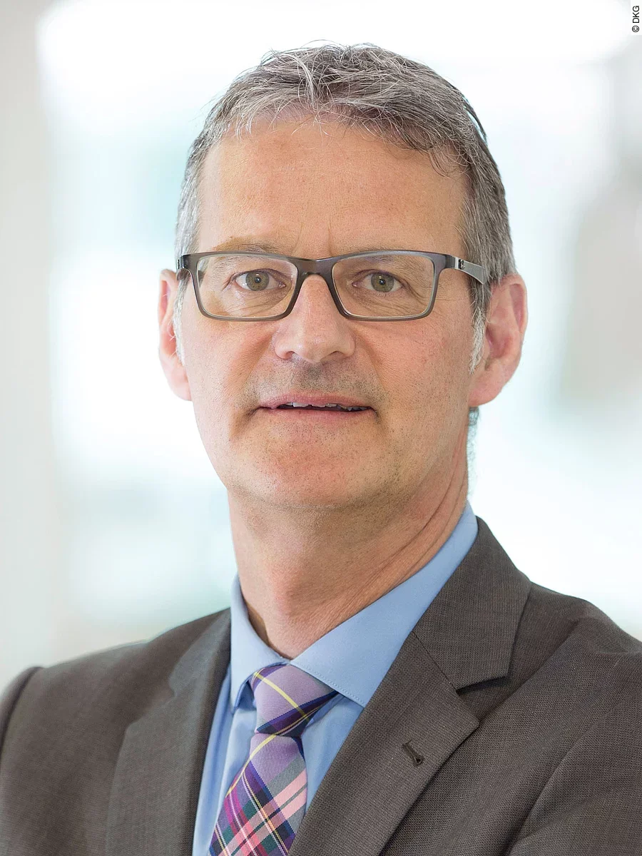 Dr. Gerald Gaß Dr. Gerald Gaß