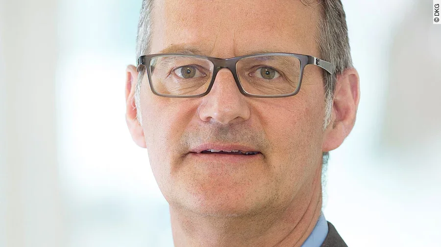 Dr. Gerald Gaß Dr. Gerald Gaß