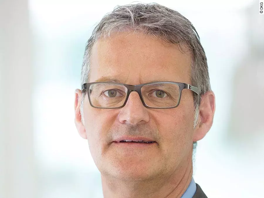 Dr. Gerald Gaß Dr. Gerald Gaß