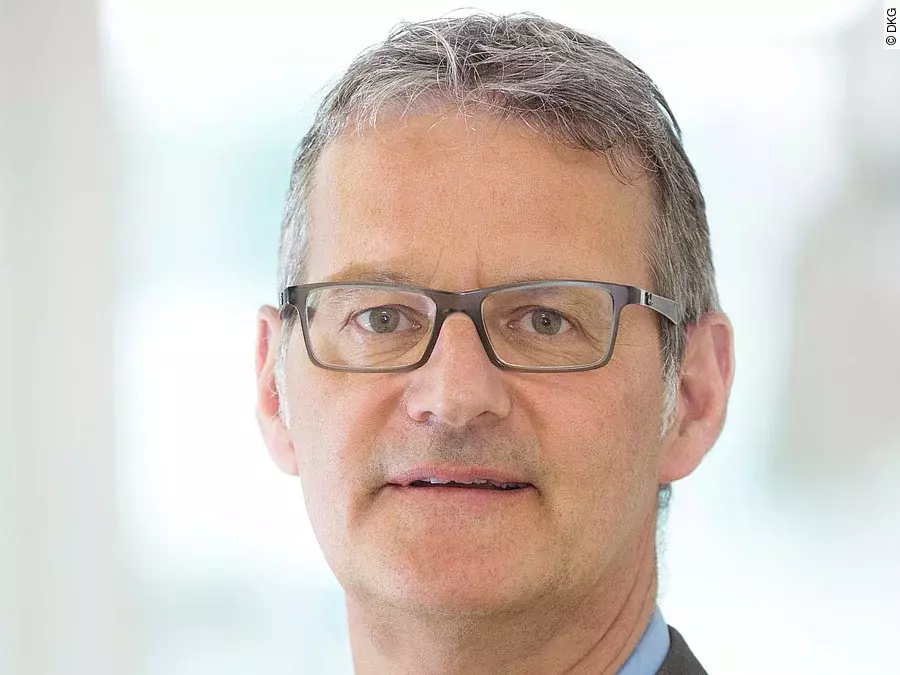 Dr. Gerald Gaß Dr. Gerald Gaß