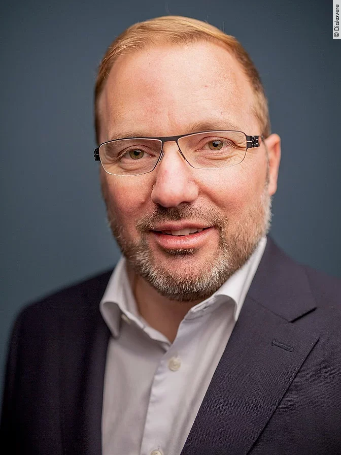 Dr. Christian Unzicker