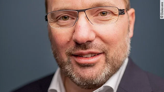 Dr. Christian Unzicker