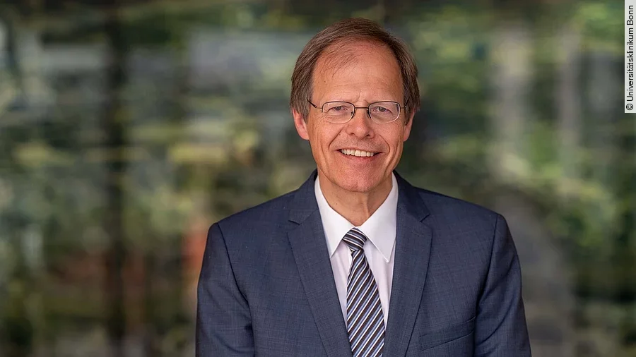 Prof. Dr. Dr. Wolfgang Holzgreve Prof. Dr. Dr. Wolfgang Holzgreve