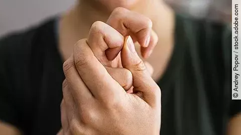 Gekrümmte Fingergelenke
