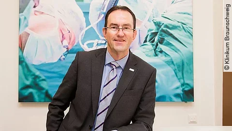 Dr. Andreas Goepfert