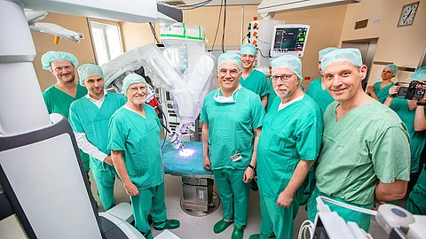 Rossmann-Spende für OP-Roboter der MHH Rossmann-Spende für OP-Roboter der MHH