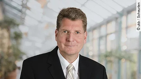 Prof. Dr. Axel Ekkernkamp