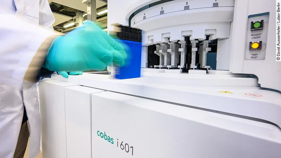 Labor Berlin nimmt Massenspektrometrie-System in Betrieb