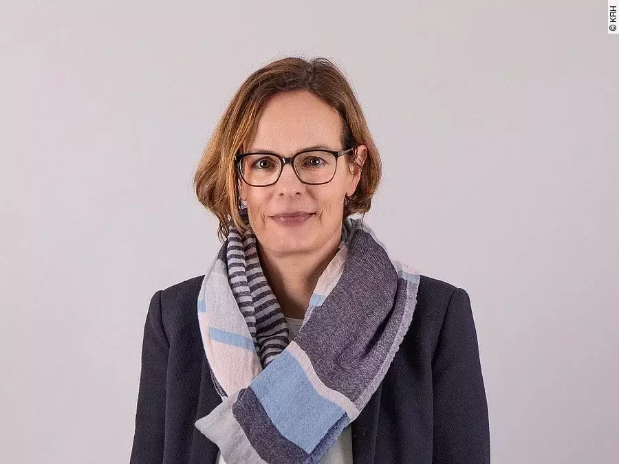 Dr. Christiane Stehle Dr. Christiane Stehle