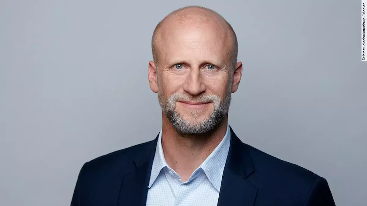 Dr. Florian Frensch Dr. Florian Frensch