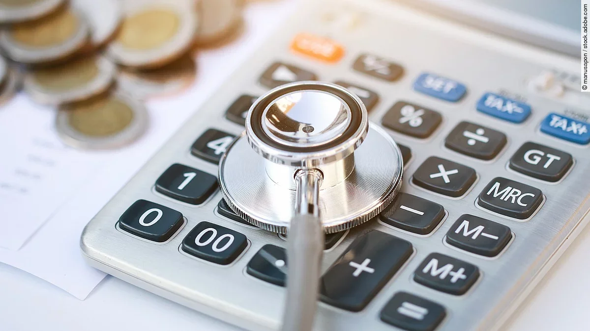 Taschenrechner mit Stethoskop Taschenrechner mit Stethoskop