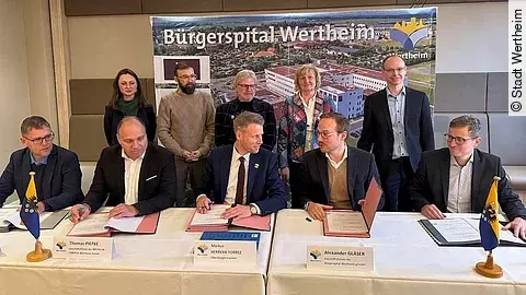 Vertragsunterzeichnung Bürgerspital Wertheim