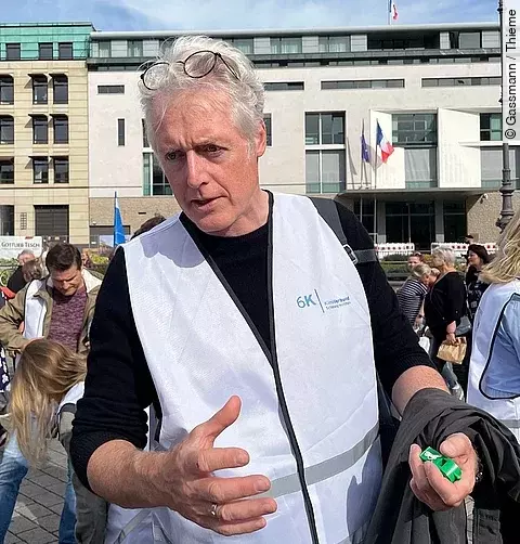 Dr. Georg Hillebrand