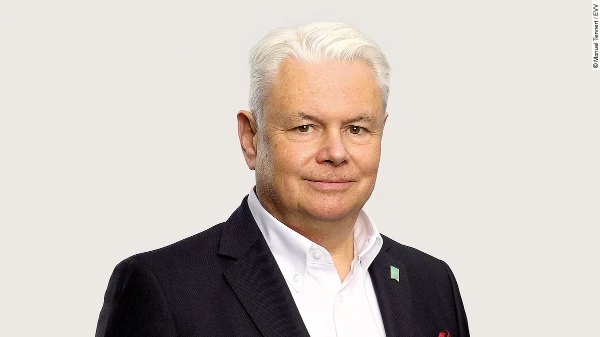 Dr. Sven Ulrich Langner Dr. Sven Ulrich Langner