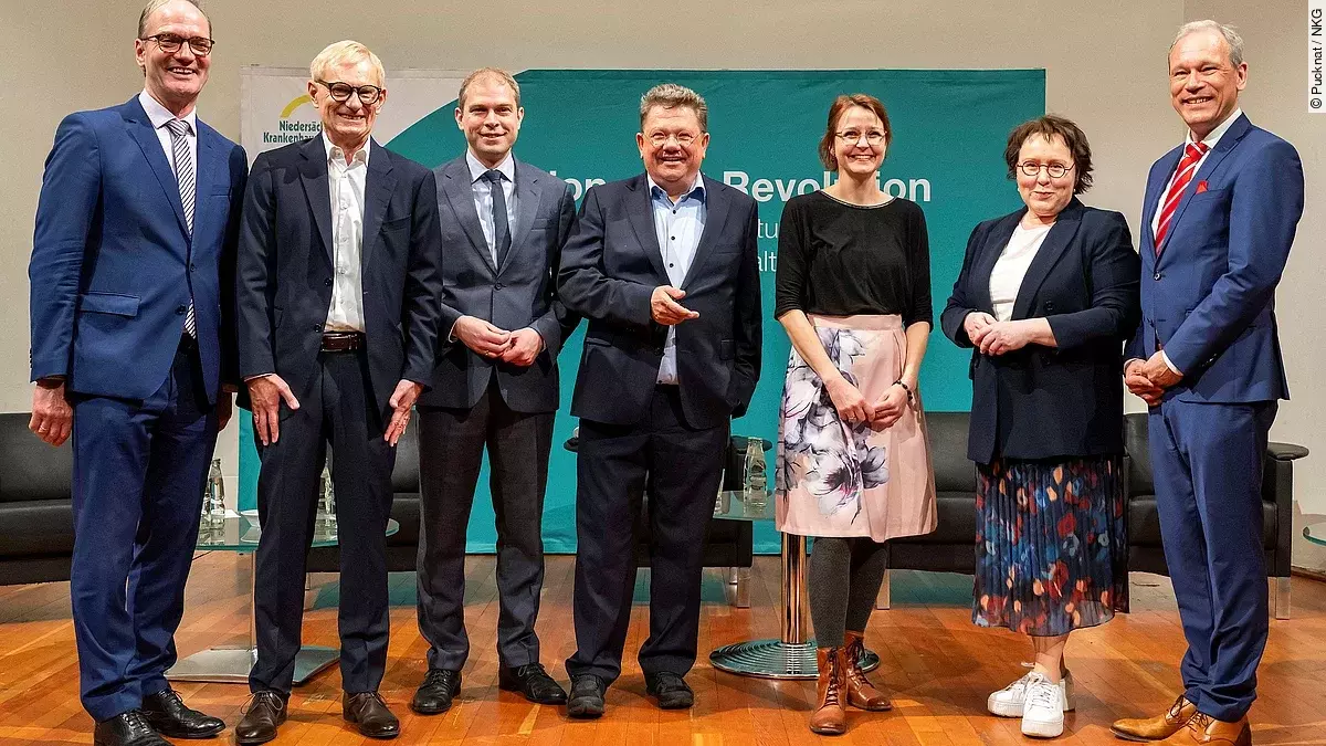 NKG Podiumsdiskussion NKG Podiumsdiskussion