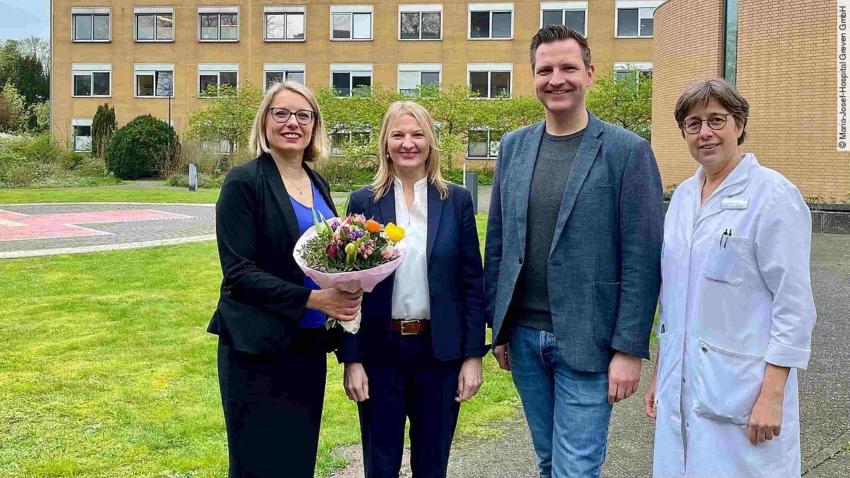 Dr. Evelyn Reinke Dr. Evelyn Reinke