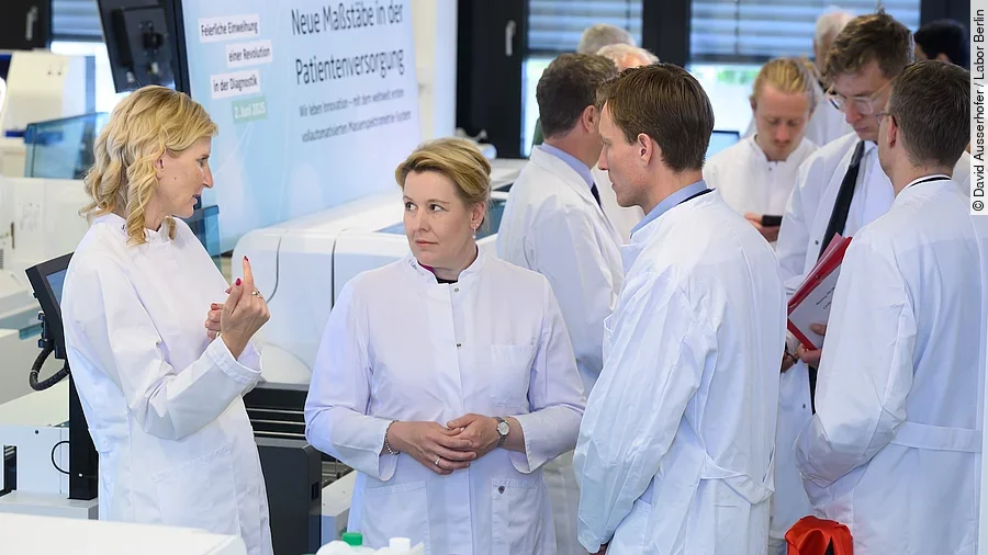 Labor Berlin nimmt Massenspektrometrie-System in Betrieb