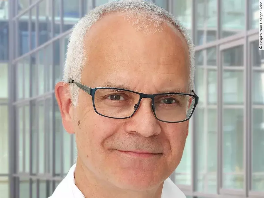 Dr. Gerd Neidhart Dr. Gerd Neidhard