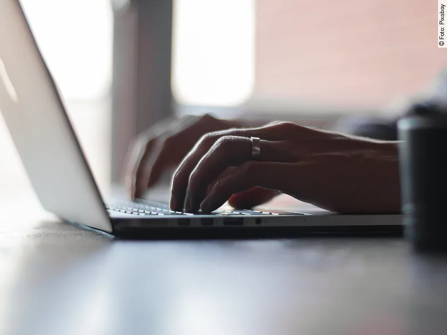 Schreiben auf Tastatur