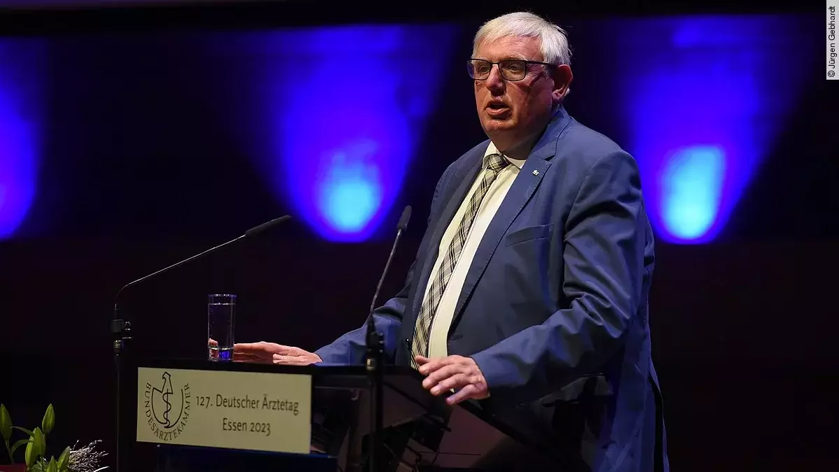 Karl-Josef Laumann auf dem 127. Ärztetag Karl-Josef Laumann auf dem 127. Ärztetag