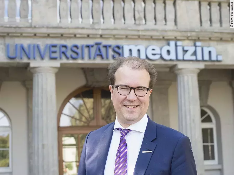 PD Dr. Christian Elsner