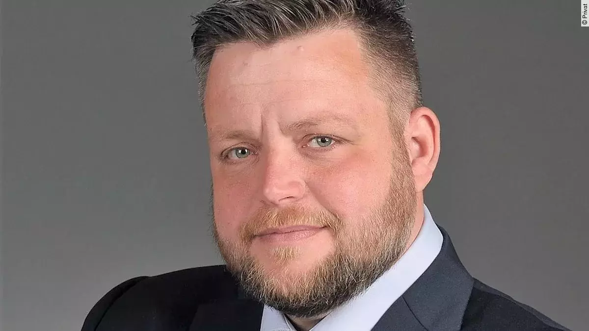 Stefan Scharnetzki Stefan Scharnetzki