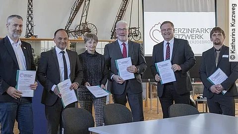 Von links: Boris Altrichter, Prof. Karim Ibrahim, Dr. Britt Scholz, Dr. Thomas Ketteler, Sven Spenke, Dr. Danny Scheithauer