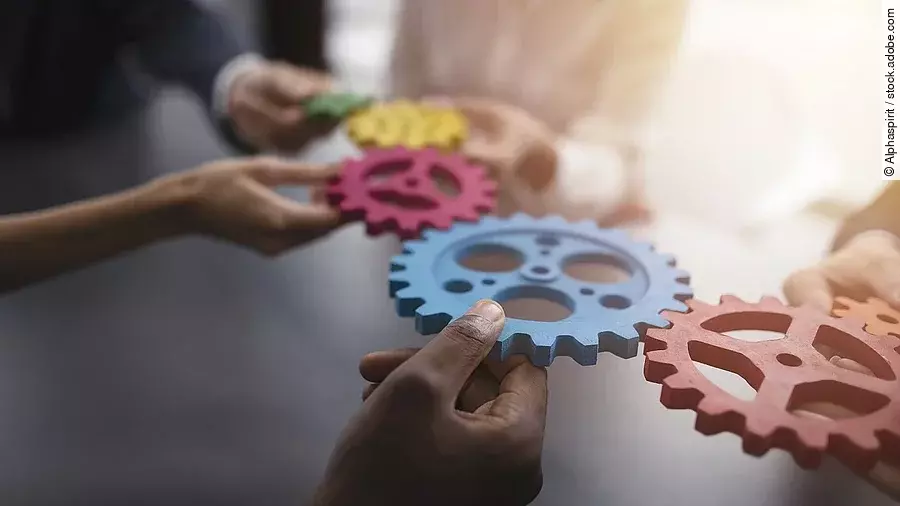 Zusammenarbeit Zusammenarbeit