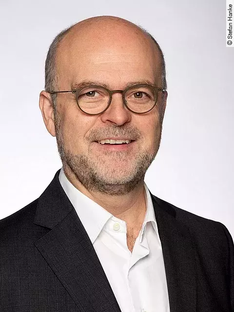 Dr. Thomas Koch Dr. Thomas Koch