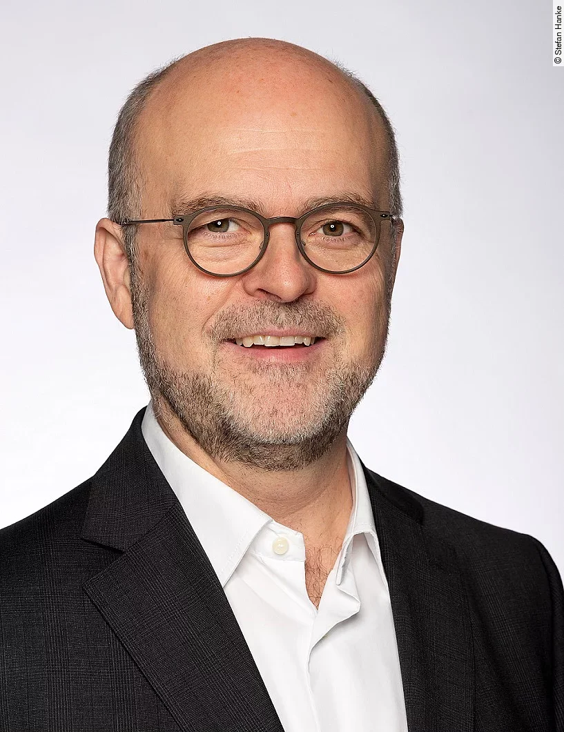 Dr. Thomas Koch Dr. Thomas Koch