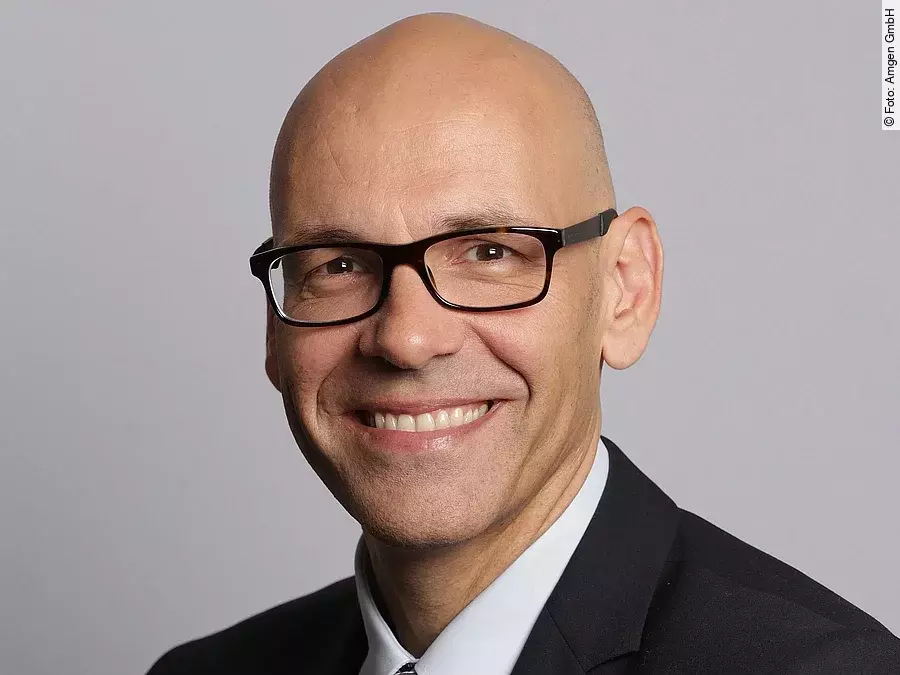 Dr. Roman Stampfli Dr. Roman Stampfli