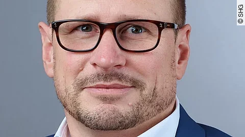 Oliver Adolph, Lukas Bur