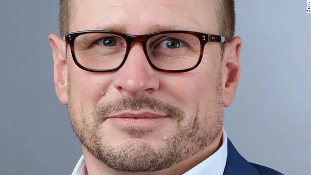 Oliver Adolph, Lukas Bur