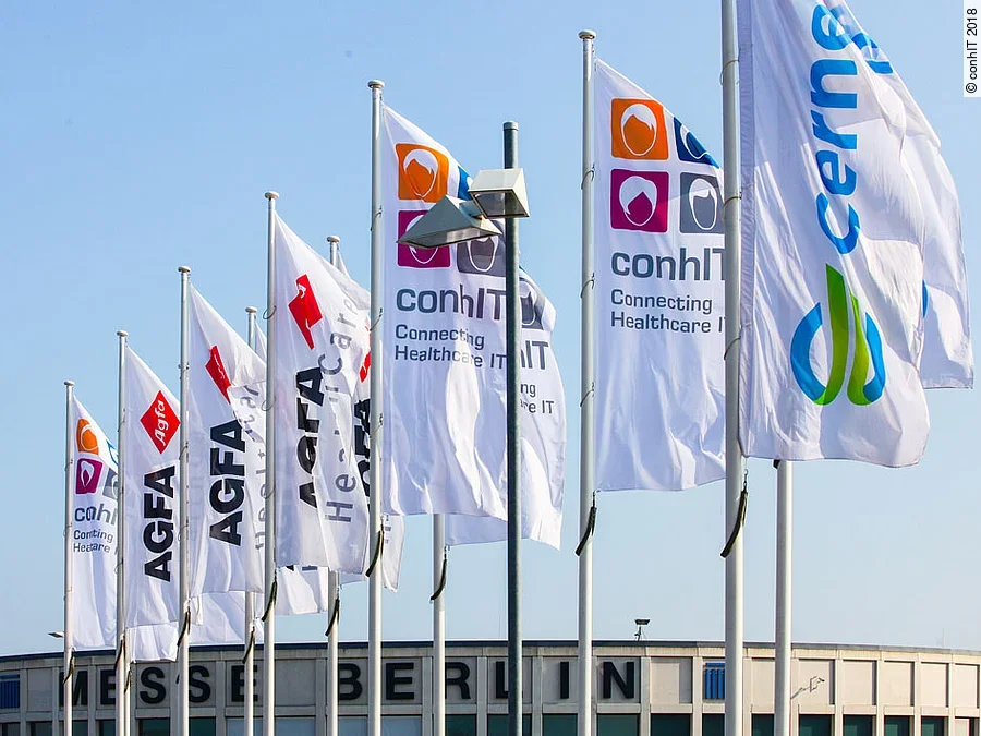 conhIT 2018 - Eingang Süd 