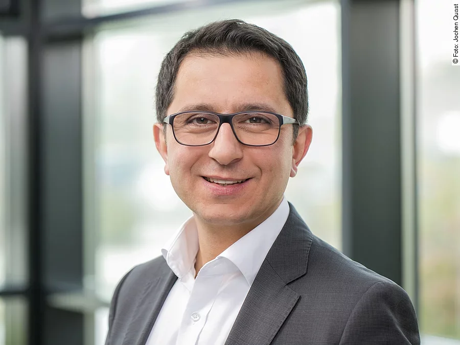 Osman Mersinli Osman Mersinli