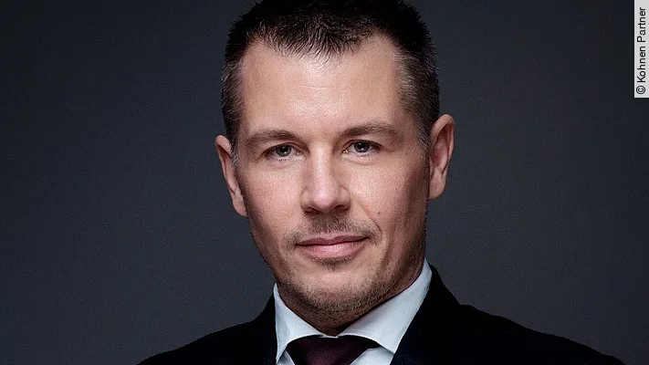 Dr. Daniel Koch Dr. Daniel Koch